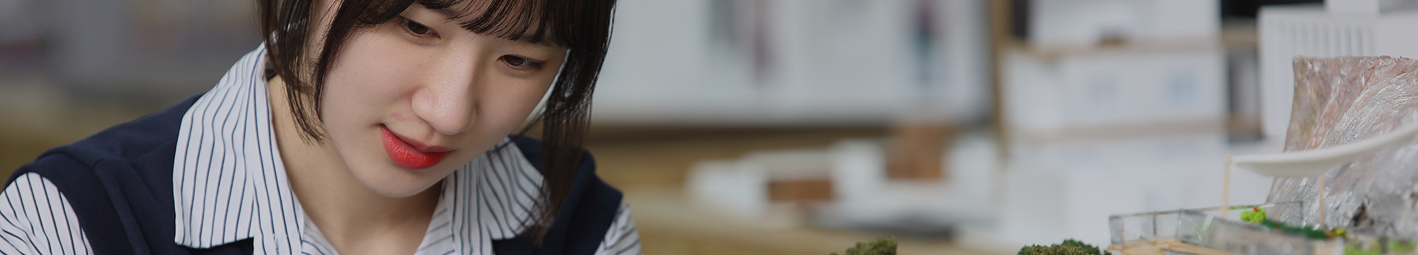 감성을 담다, 공간을 빚다<br>Embodying Emotion, Shaping Spaces 